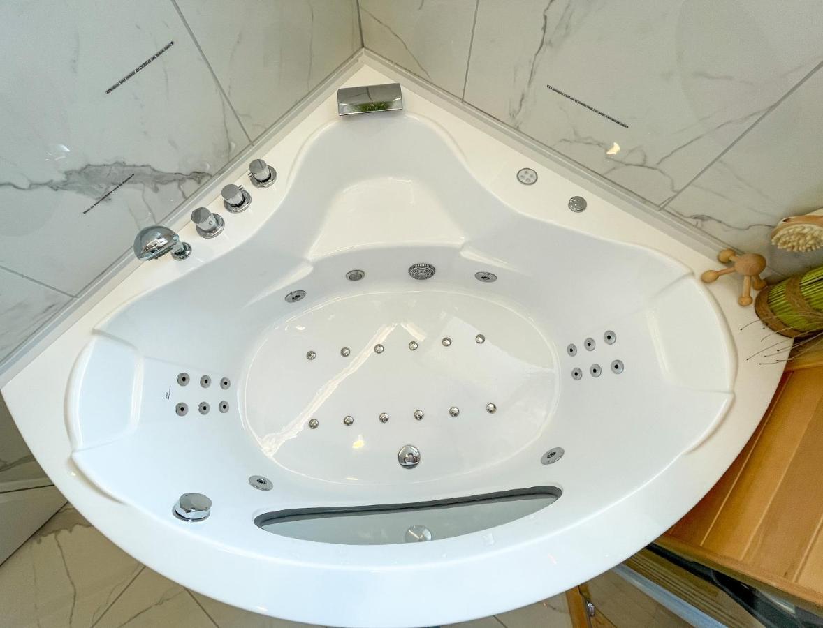 Votre Escale Boule D Or Sauna & Niort
